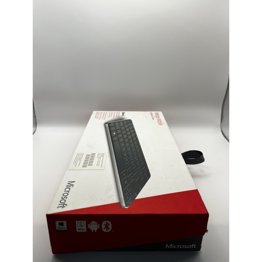 Microsoft Wedge Mobile Bluetooth Keyboard Model 1521 w/ Cover & Box Used Good - Picture 9 of 11